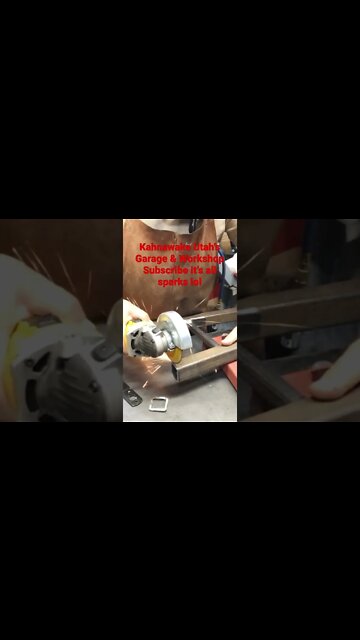 Grinder Sparks cutting Steal - #shorts