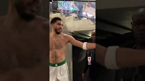 Jayson Tatum gives jersey to old coach Jerome Allen