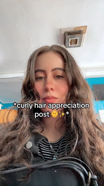 #curlyhair #wavyhair #hungry