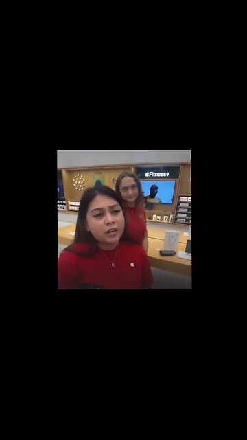 Israeli Jew Faggot Harasses Apple Employee for Wearing Palestinian Flag