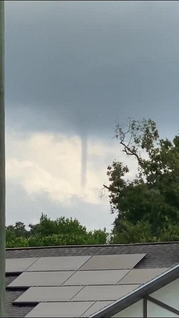 VIDEO: New Port Richey Waterspout