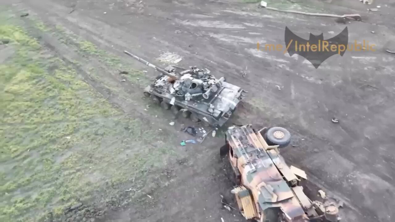 Russian Air Forces NEUTRALIZE Ukrainian convoy