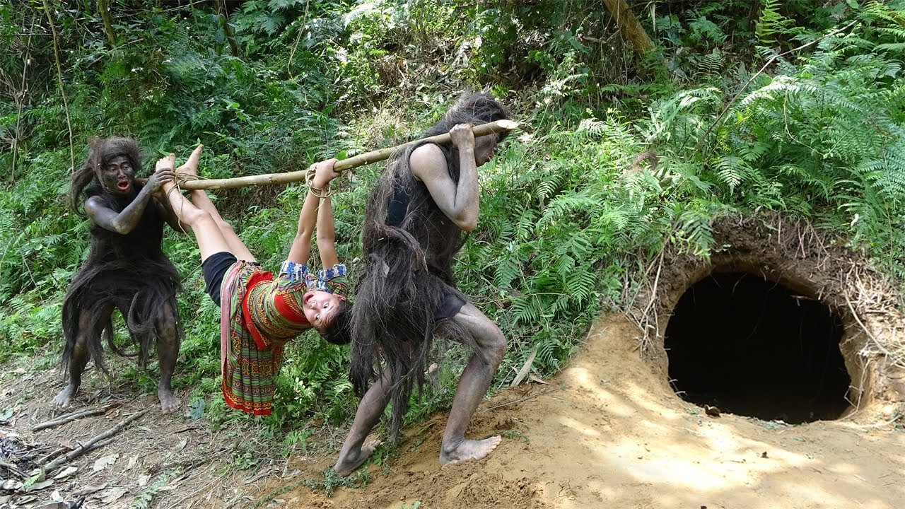 forest people catch chickens and grill chickens to meets ethnic girl