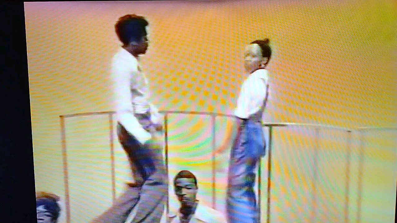 Soul Train Dancers 1975 Satin Soul (Barry White)