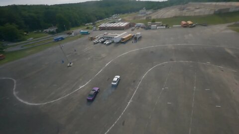 One pack drift chase at Lebanon Valley Drift