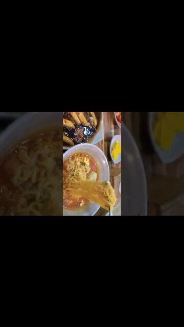 #shorts #hungry #cooking Korean Dumbling ramen noodle and Jja-jang ddog-bbok-ki!