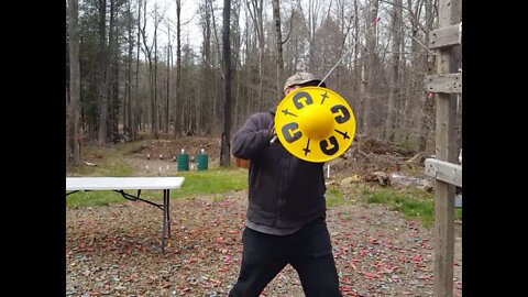 Effective Fakes in sword and buckler fighting