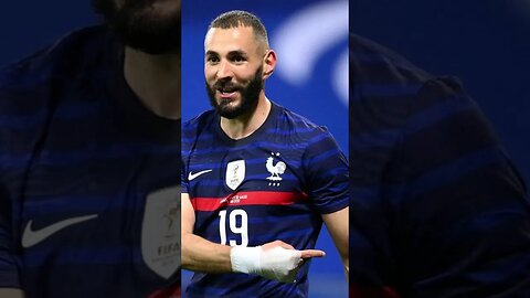 كريم بنزيما أصبح إخوانيا بسبب تعاطفه مع غزة!