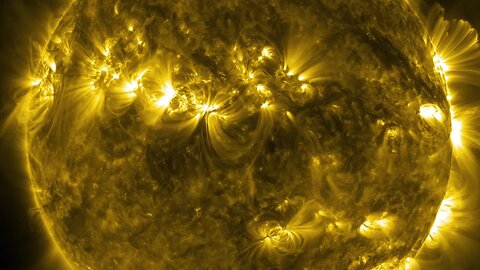 NASA Thermonuclear Art – The Sun In Ultra-HD