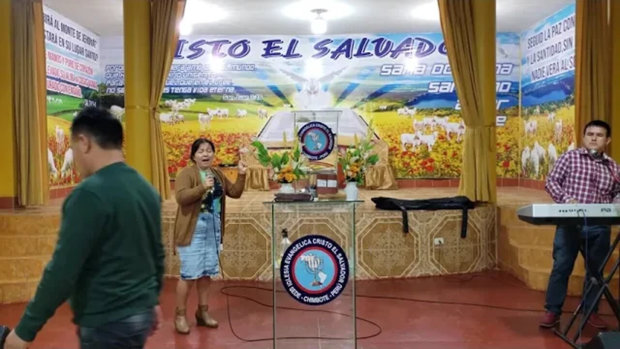 Hna. Debora Cruz Alabando a Dios