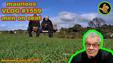 maurieos VLOG #1559 men on seat