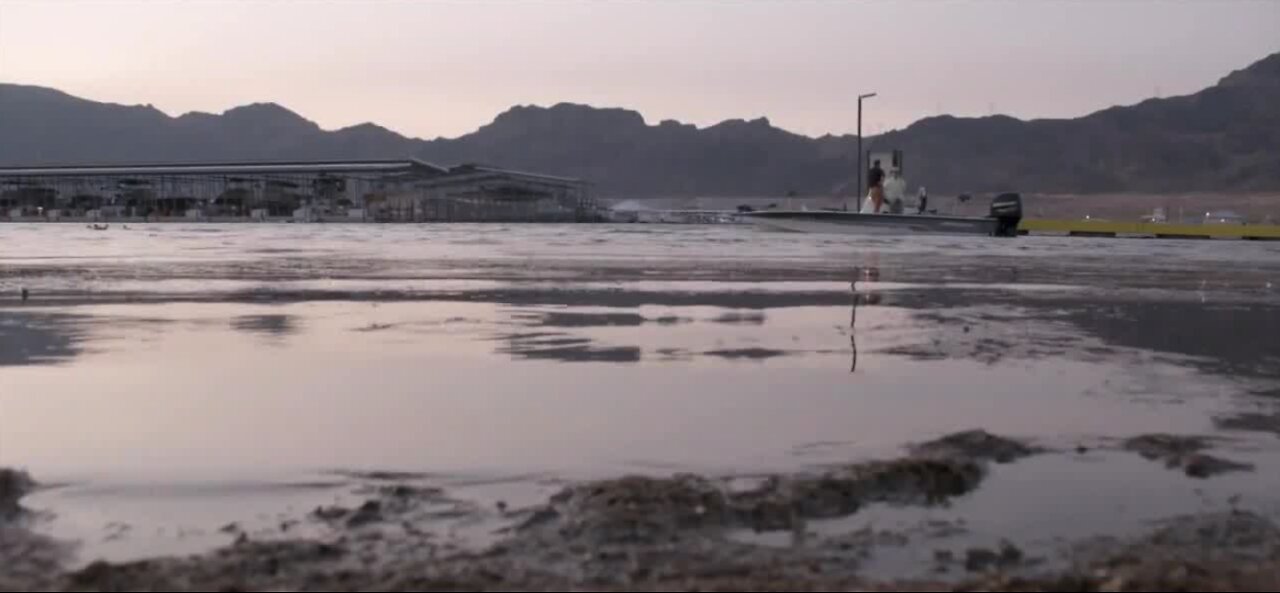 Lake Mead officials say body was found in car, no foul play or homicide suggested