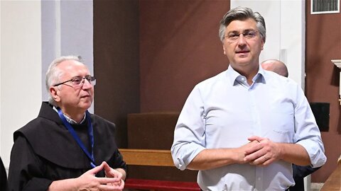 Premijer Plenković susreo se s gvardijanom fra Marinkom Vukmanom uoči Sinjske Alke