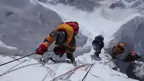 Everest - The Summit Climb
