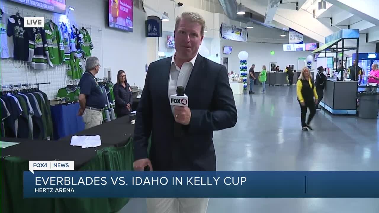 Live at Hertz Arena before Everblades playoff
