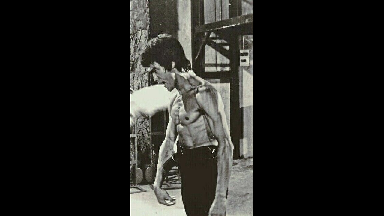 Cross kick Studio Films Bruce Lee Enter Dragon