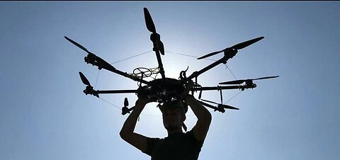 Los drones rusos eliminan a militantes ucranianos por la noche.