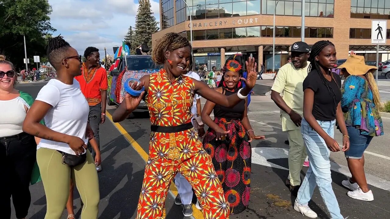 Crowds happy to see return of Whoop Up Days parade - August 23, 2022 - Naveen Day
