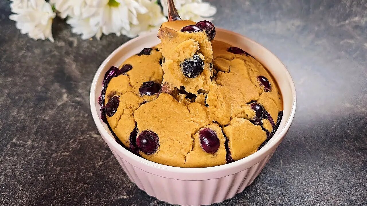 Gluten free, NO sugar! Delicious Baked Oats with blueberries and cinnamon! ❤️