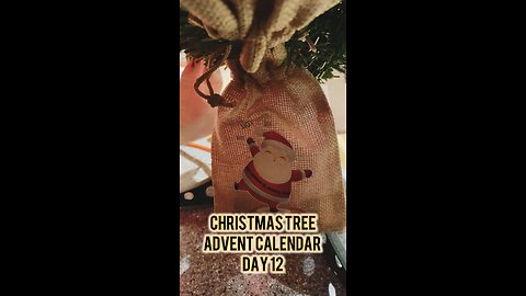 Advent Calendar Christmas Tree Day 12 #turkish #chocolate #christmascountdown #christmas #twix
