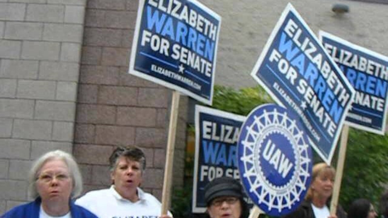 brown warren 5 pm last crowd shot