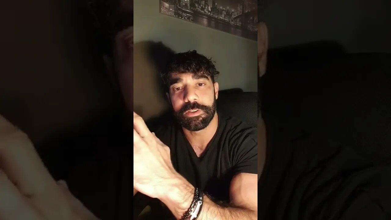 Δεν είμαστε ίδιοι.