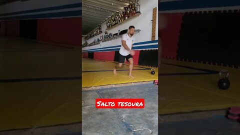 Salto Tesoura