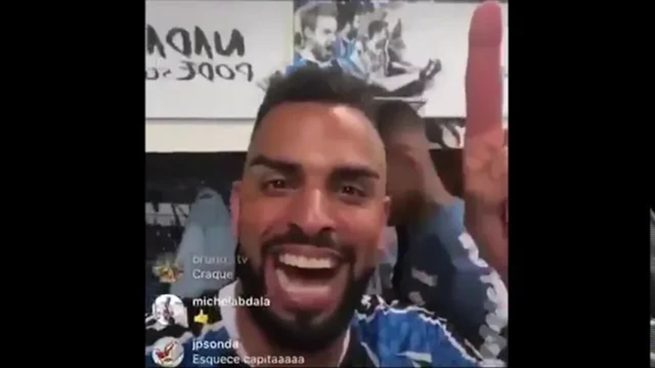 MAICON JOGADORES E ATÉ O PRESIDENTE DO GRÊMIO ZUANDO O INTERNACIONAL