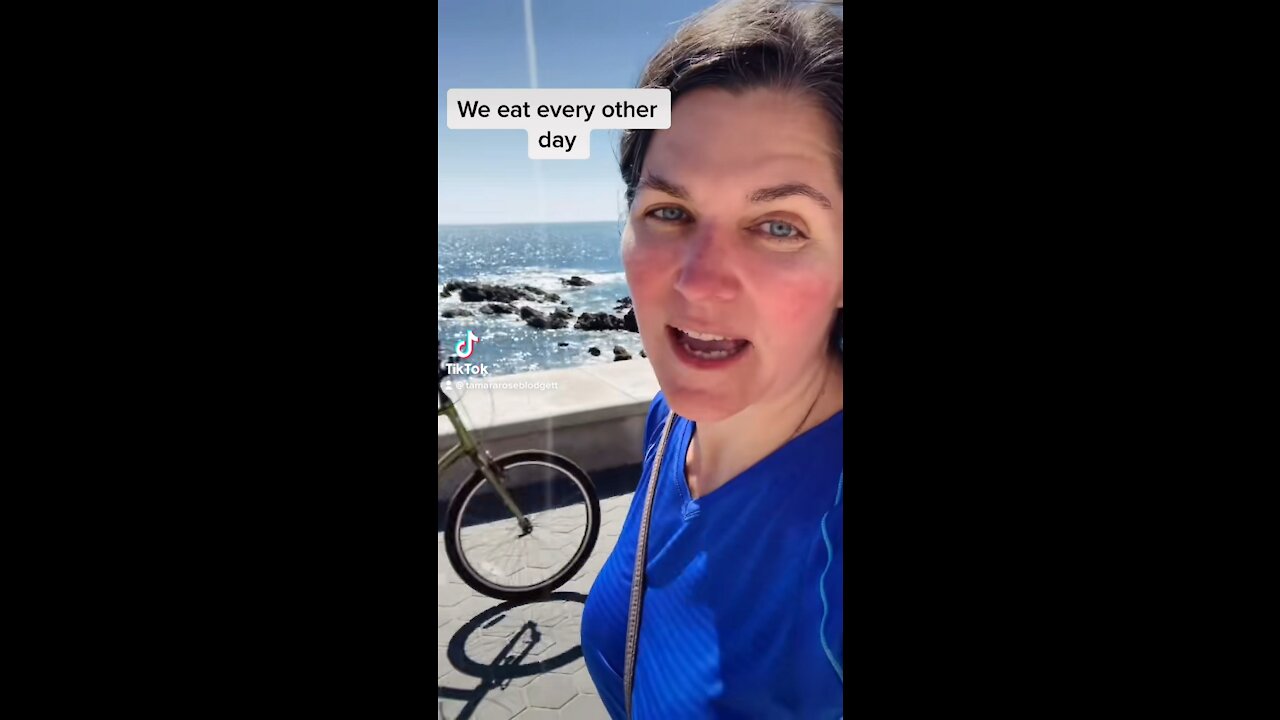 I practice alternate day eating. I am fat-burning.