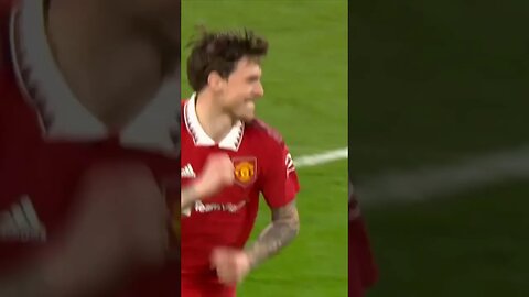 Victor lindelof scores the winning goal for Manchester United !