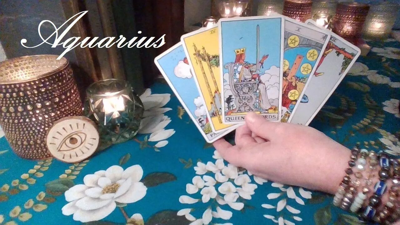 Aquarius August 2022 ❤️ CAN YOU RESIST THEIR CHARM Aquarius?? Mid Month Tarot Reading