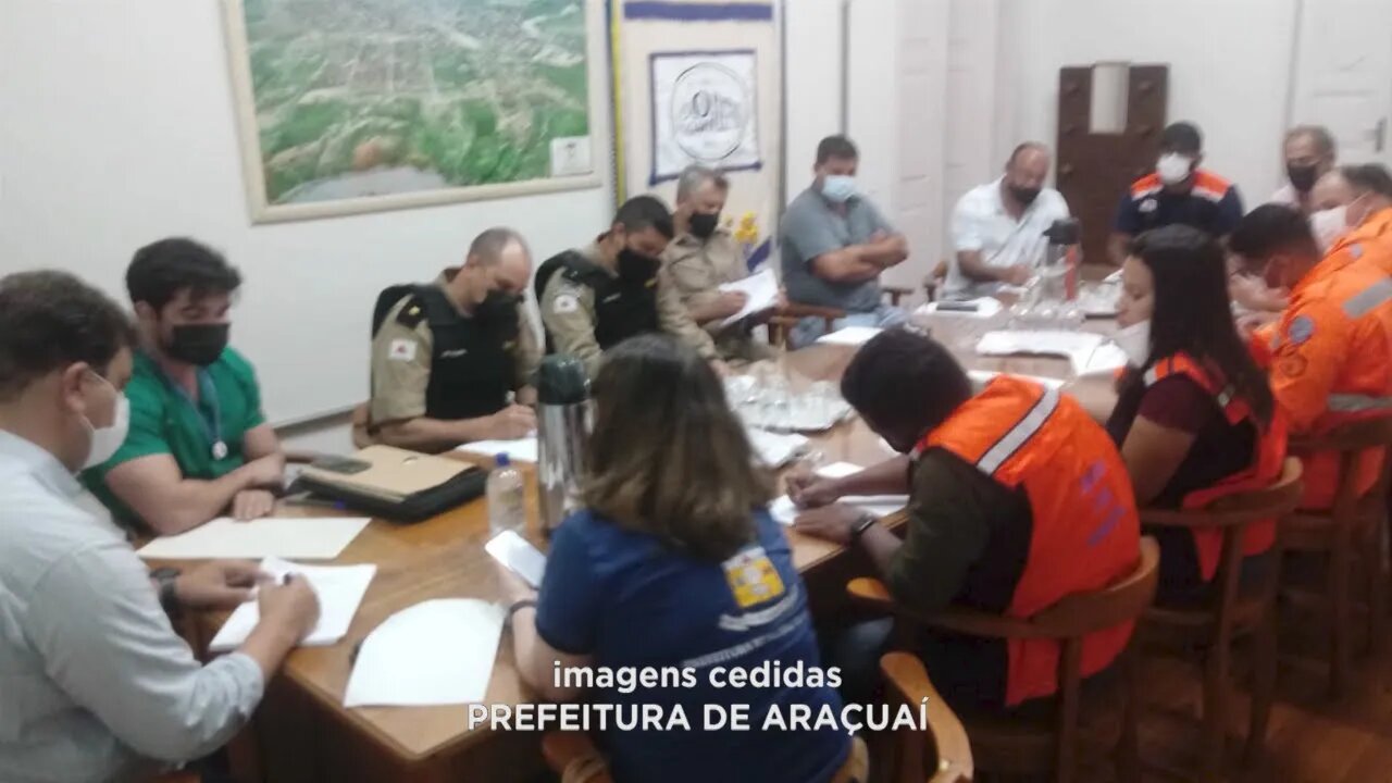 Araçuaí: reunião para adotar medidas aos alagamentos nas áreas rurais da cidade