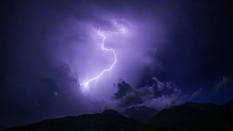 Thunderstorms and Flash Floods on the Homestead!