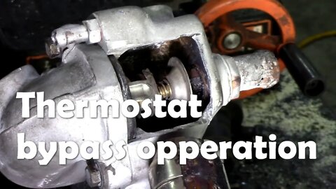 How does a Tdi Thermostat work? Live cutaway experiment of the bypass valve working!