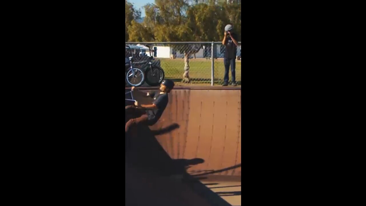 Insane bmx trick!