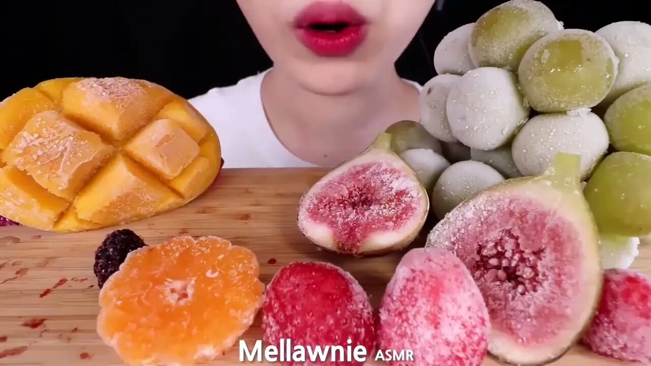 ASMR-RELAXING FROZEN STRAWBERRY, MANGO, TANGERINE, GRAPE, BERRY, DRAGON FRUITS 얼린과일 EATING SOUNDS