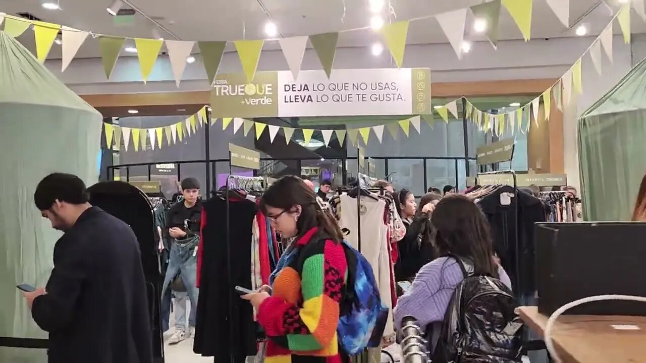 Día 2 en #FeriaTrueque en Falabella Costanera. Hoy llenisimo #Falabella #FalabellaCostanera