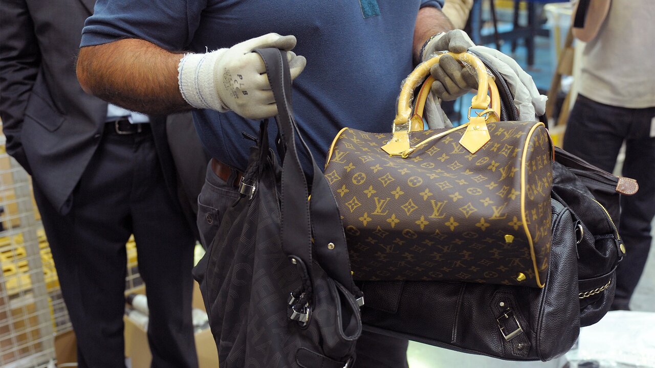 How to spot a fake Louis Vuitton bag - Vintage Heirloom