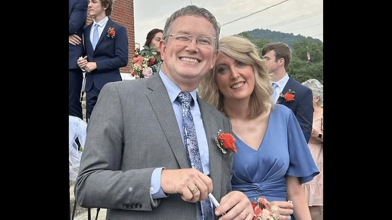 Congressman Thomas Massie's Wife Dies Suddenly Just Days After He Warns GOP Congressmen Have "AIPAC Babysitters"