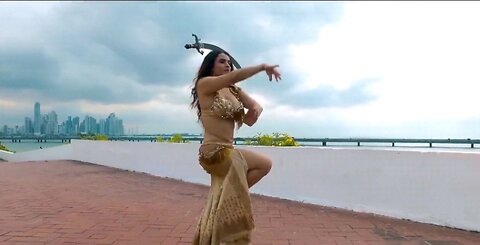 Belly_dance_by_Farah_-_Panama_[Exclusive_Music_Video]_2021(720p)