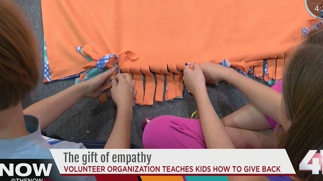 Kids get in the giving spirit on Thanksgiving