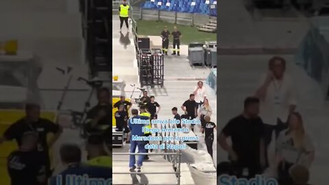 ULTIMO ARRIVA ALLO STADIO PER IL CONCERTO