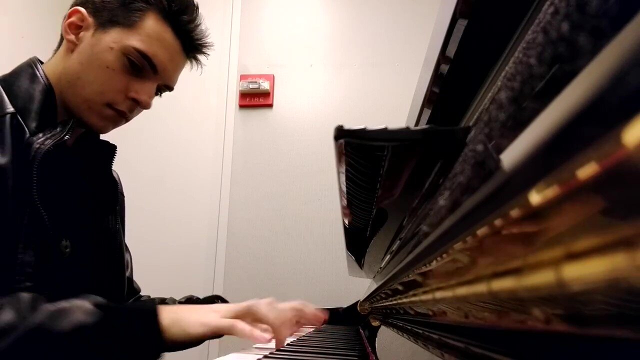 Classical Contemporary Jazz Fusion Piano - Improvised on the spot, stream of consciousness