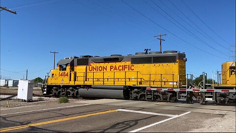 Railfanning the Union Pacific Phoenix Sub: EMD's, Elephant Style, Buckeye, AZ 10-24-2022