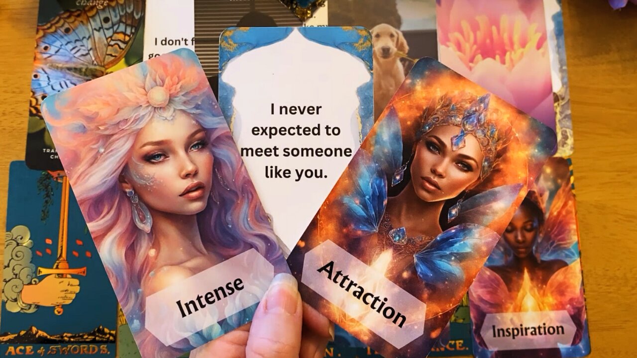 I DIDN'T BELIEVE SOMEONE LIKE YOU 🤩 COULD LOVE SOMEONE LIKE ME! 😍 COLLECTIVE (LOVE TAROT READING)