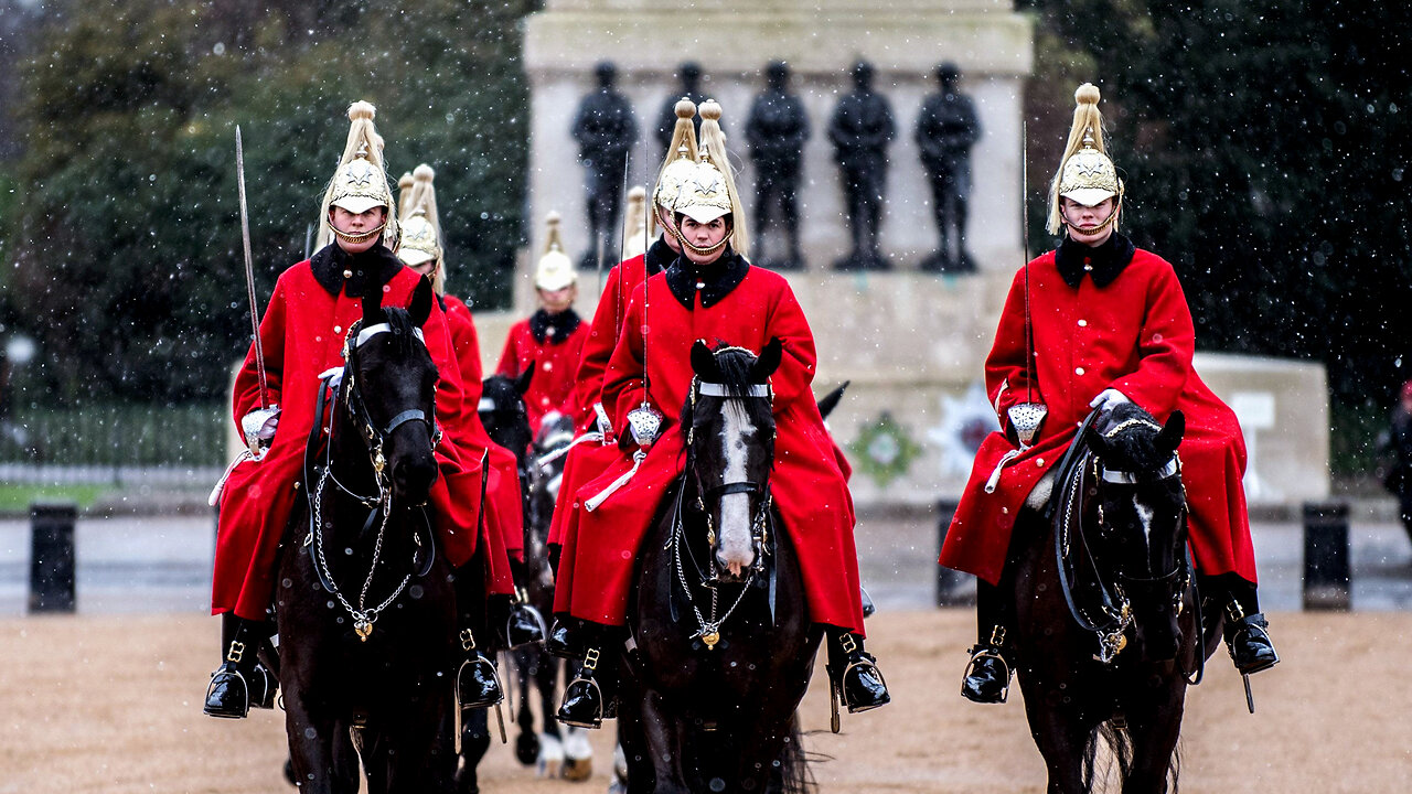 (16 GIUGNO 2023) - ANDREA COLOMBINI: “LA DIRETTA DALL’HORSE GUARDS PARADE!!”😇💖👍