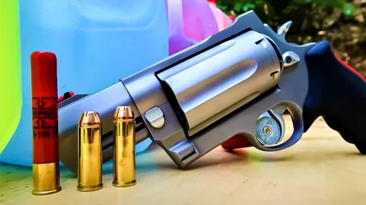 MEGA REVOLVER - 454 Casull vs 45 Colt vs 410 Slug [HOW MANY MILK JUGS???]