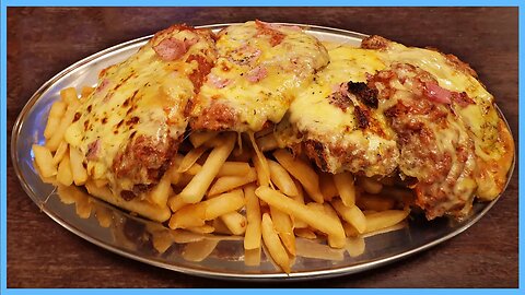 CAN YOU EAT TWO?! DURHAM CASTLE'S CHICKEN PARMA CHALLENGE (DOUBLED!)