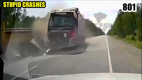 Stupid crashes 801 June 2023 car crash compilation