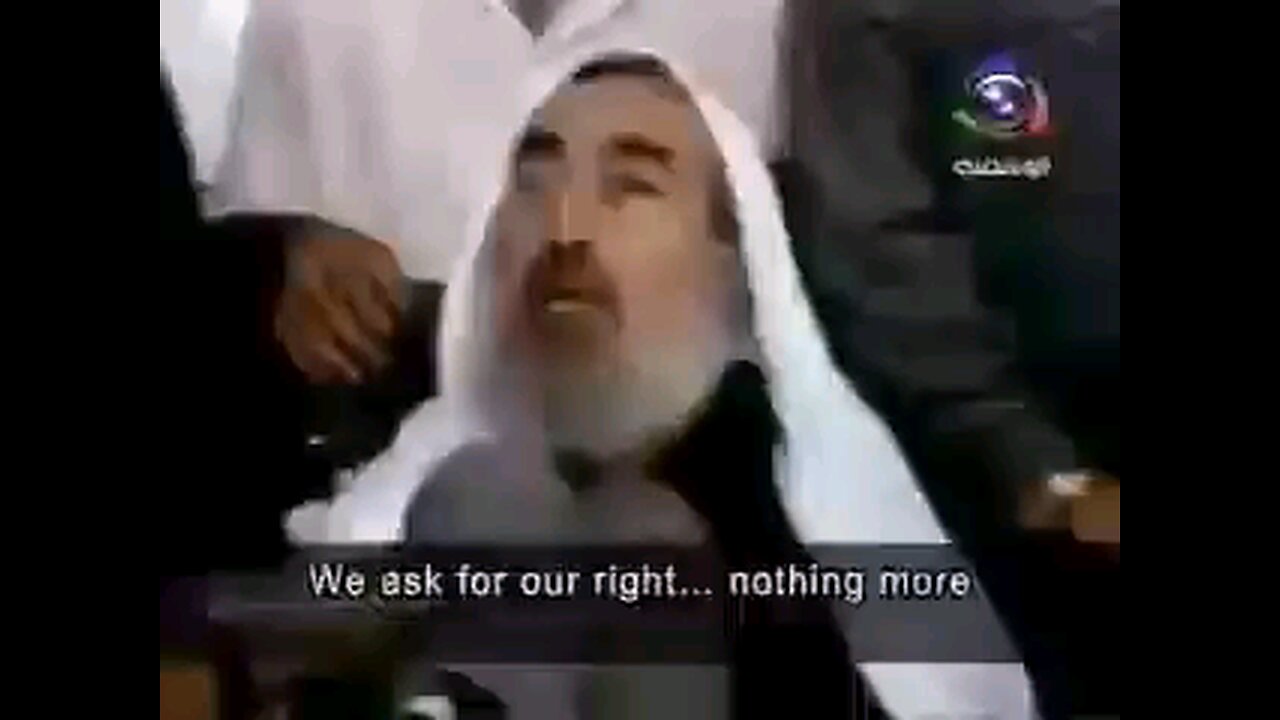 Sheikh Ahmed Yassin, the founder of Hamas saying Palestinians do not hate Jews & in fact love them ⏬